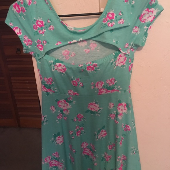 Dress - Picture 2 of 2